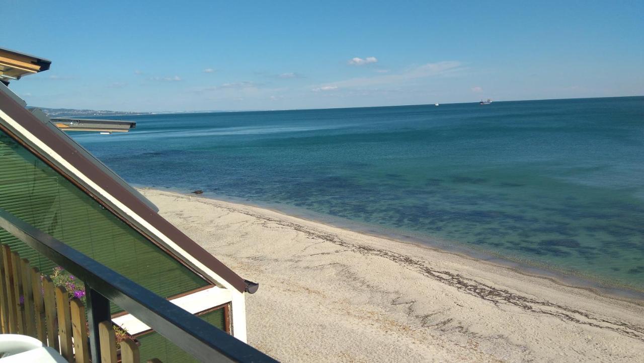 Hemingway Rooms In Happy Beach Varna Exterior photo