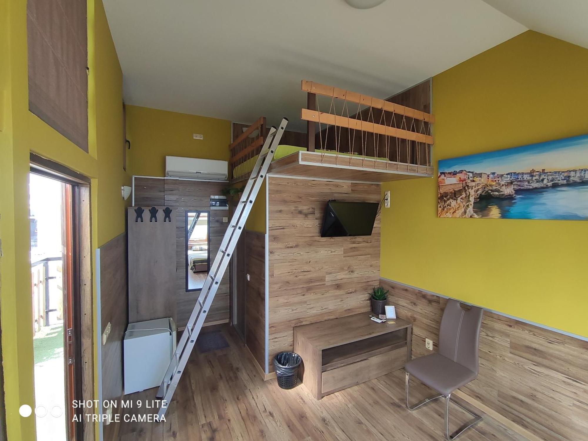 Hemingway Rooms In Happy Beach Varna Exterior photo