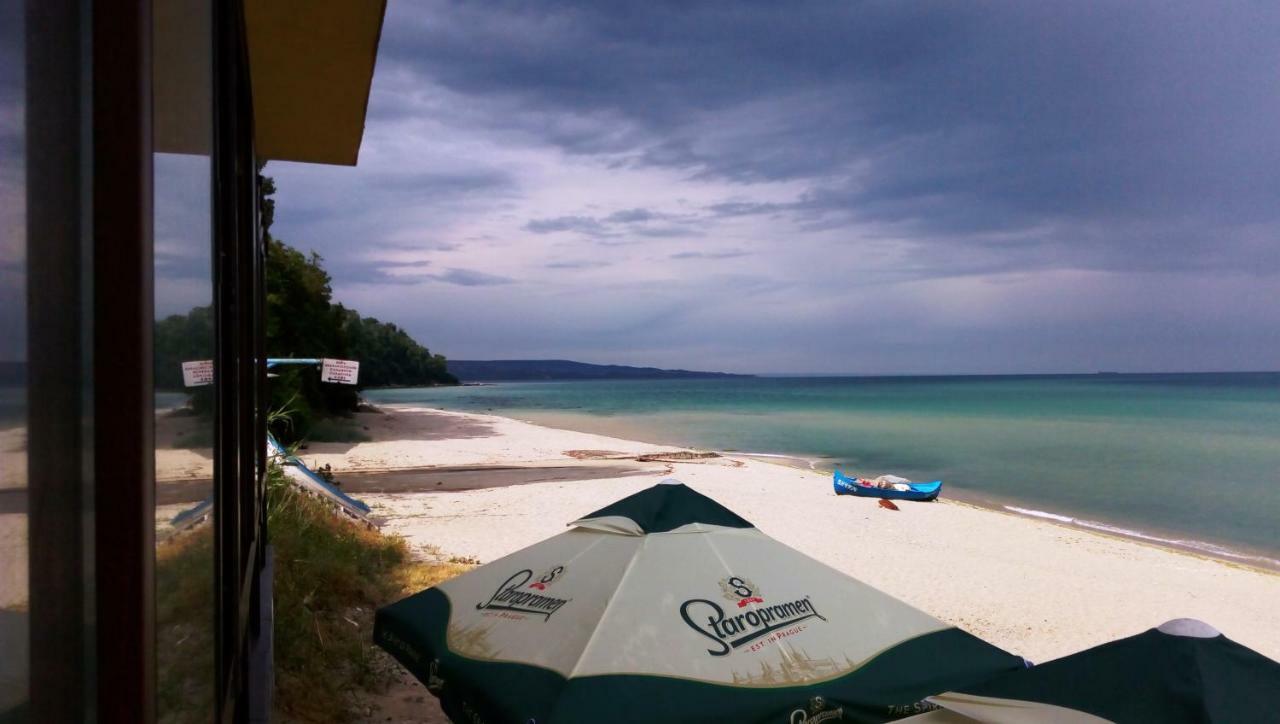Hemingway Rooms In Happy Beach Varna Exterior photo