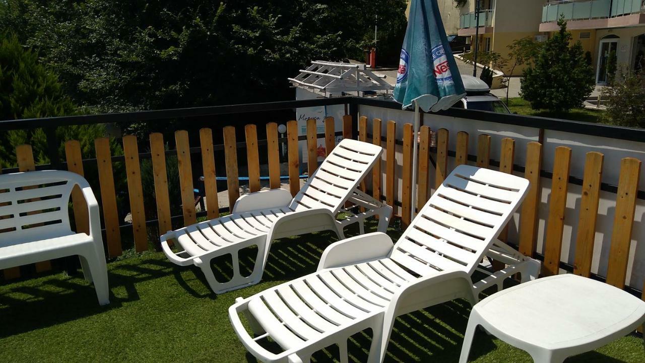Hemingway Rooms In Happy Beach Varna Exterior photo